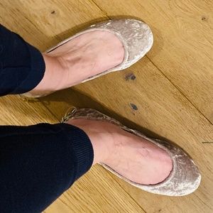 Kate Spade crushed velvet flat pearl gray size 7.5